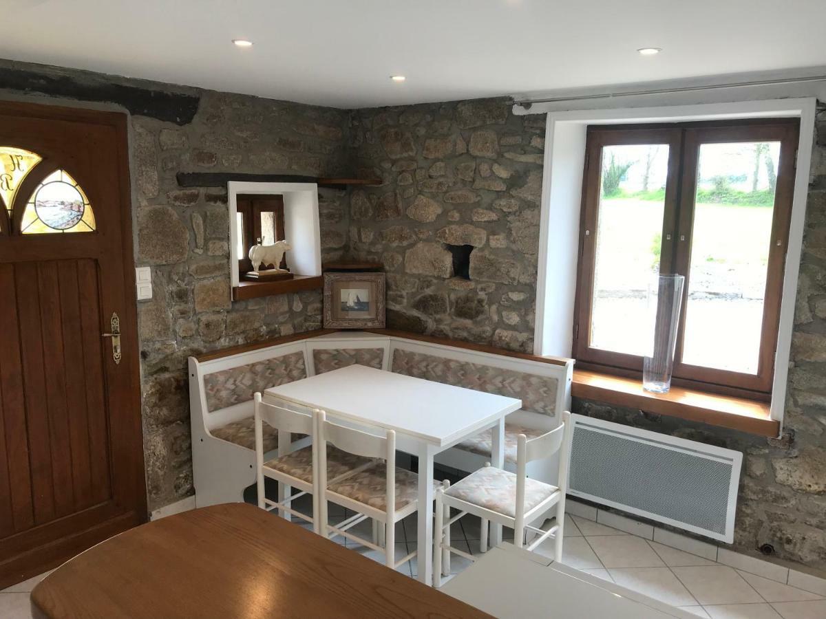 Charmante Maison Entre Terre Et Mer Plouaret Luaran gambar